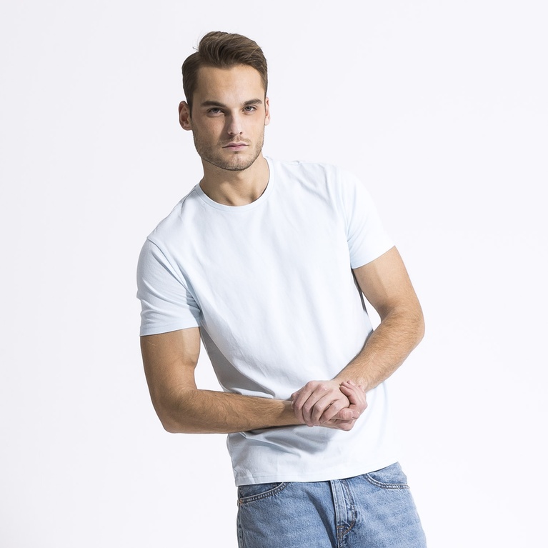 T-shirt U-neck "Casper" T-shirt U-neck "Casper"